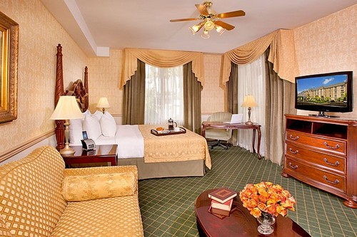 Ayres Inn: Comfortable and Family Friendly Accommodations While Visiting Disneyland