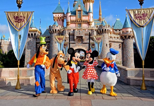 Disneyland-california-the-magic-kingdom-750-x-520.jpg