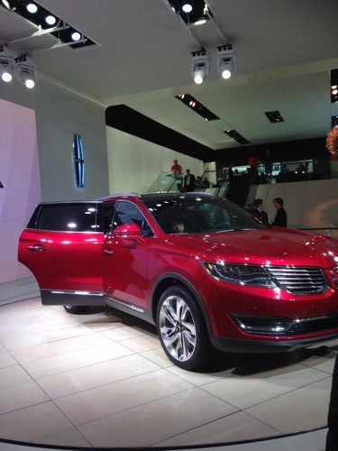 Luxury Defined @Ford - New 2016 Lincoln MKX Unveiled at #FordNAIAS 2015 Auto Show