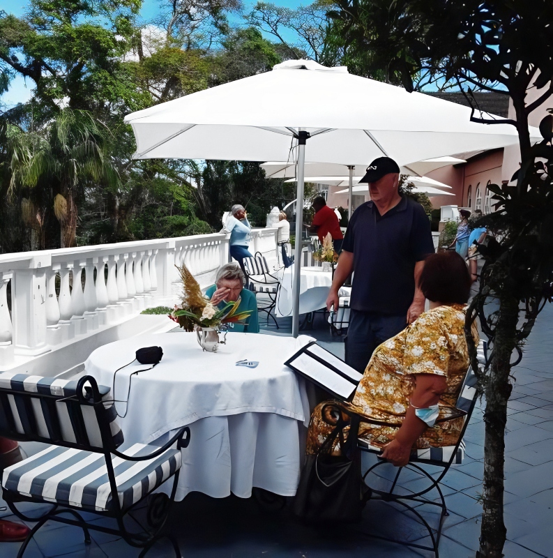 Outdoor dining at Leopard Rock Hotel and Golf Course – Eastern Highlands – Zimbabwe – Jane Flowers
