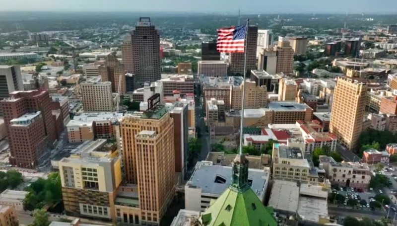 San Antonio in Texas - Island Hopper TV - YouTube