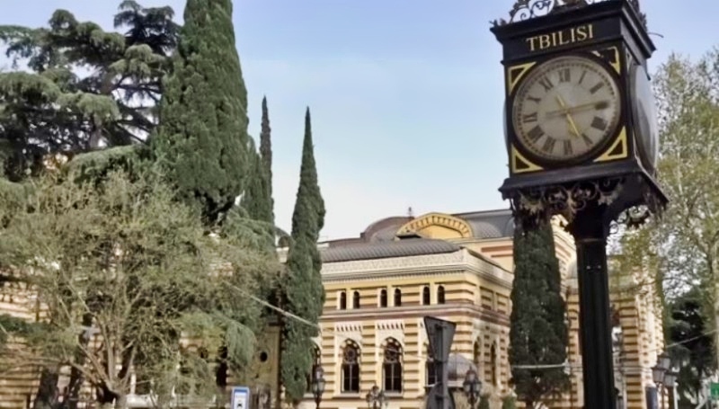 Tblisi Georgia - @CNBCMakeIt - YouTube