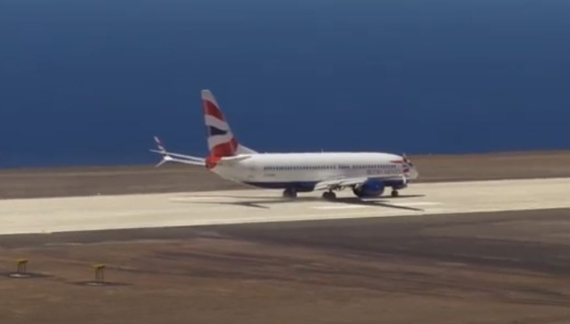 The first flight to the island - @samssthelena6483 - YouTube