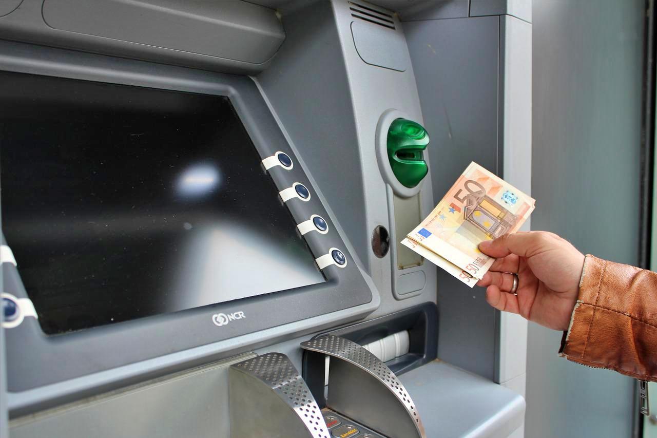 Draw money at ATMs in Europe
