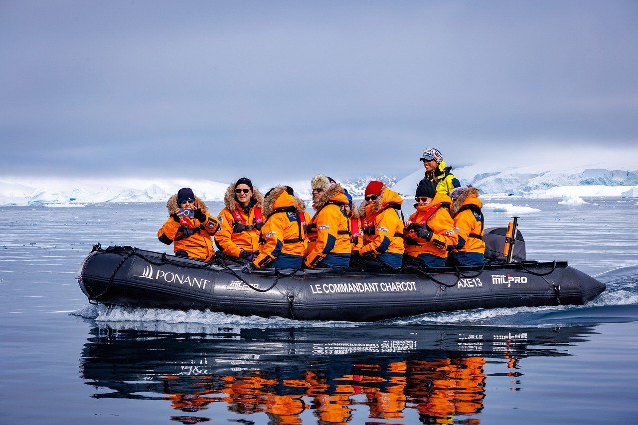 Sea kayaking and boat tours in Antarctica