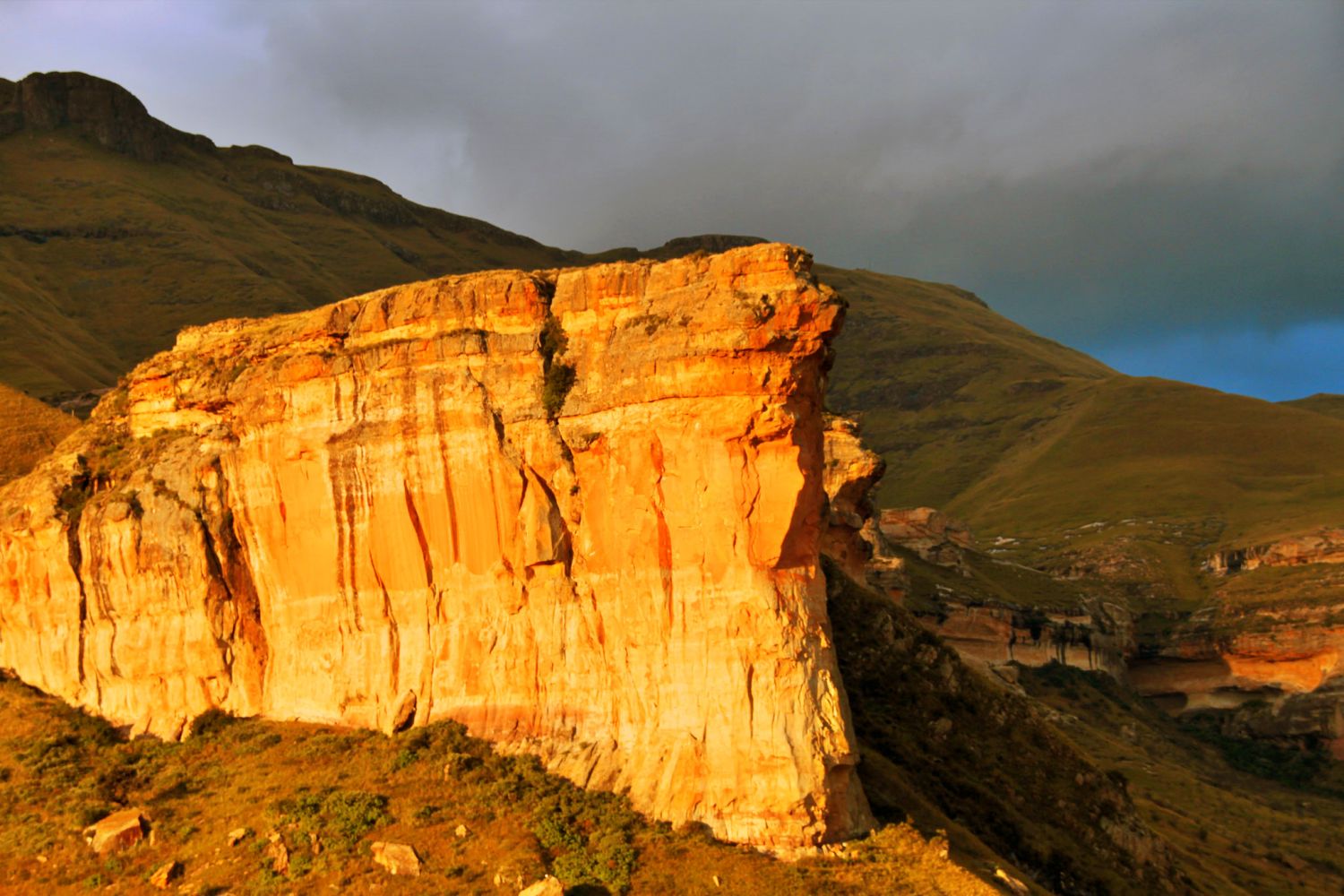The Brandwag Rock, Golden Gate Highlands National Park