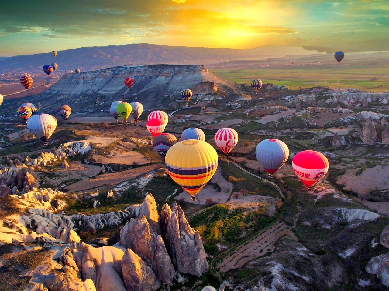 Romantic Valentine's Day in Cappadocia, Turkey