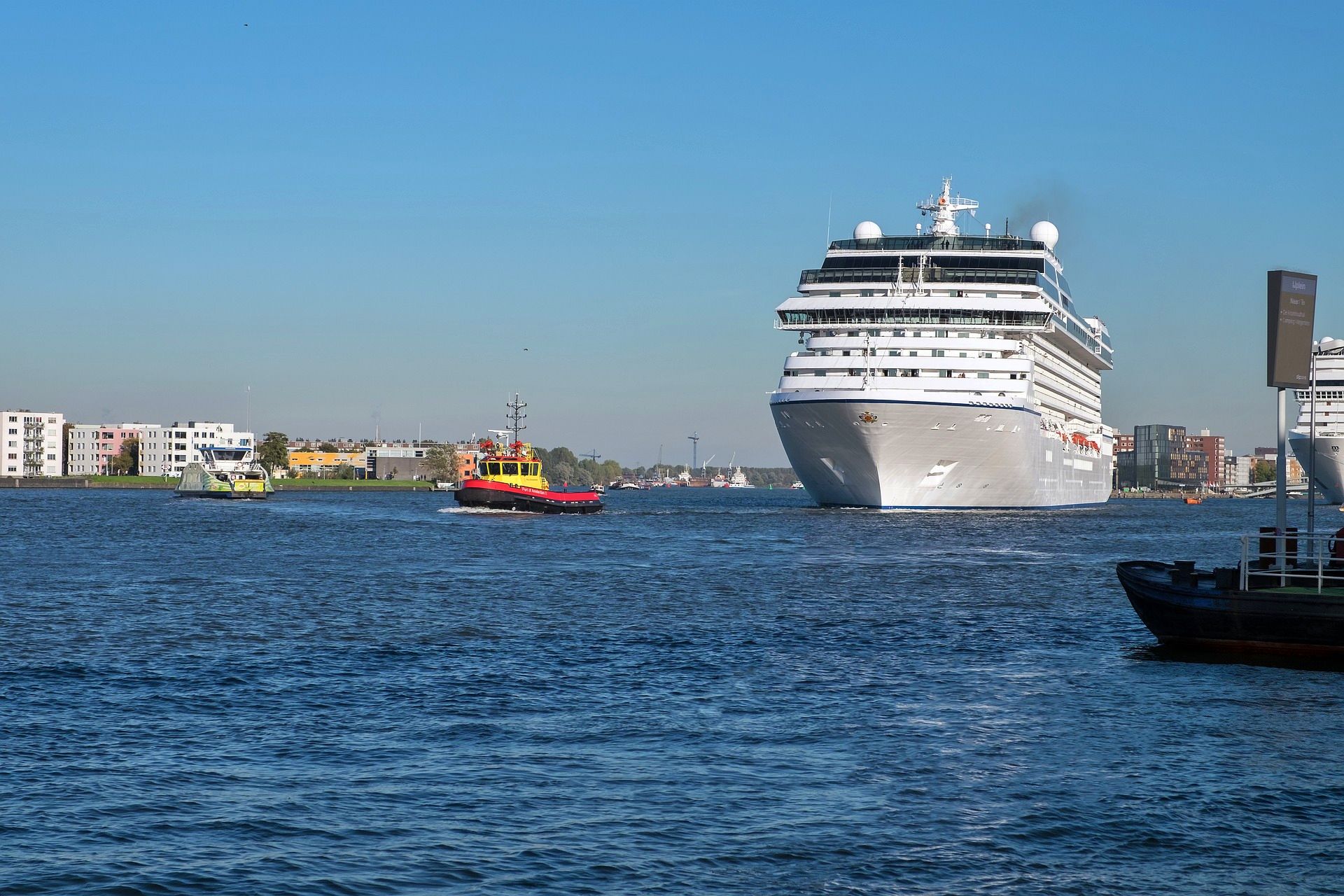 Amsterdam to ban cruise ships from its port