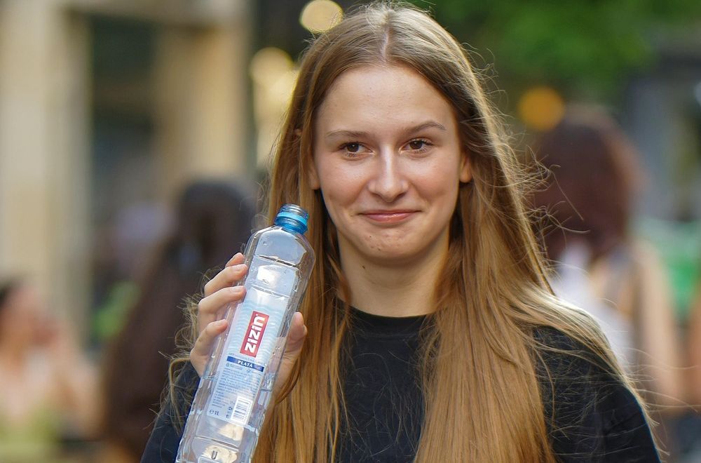 Drink plenty of water in the summer heat