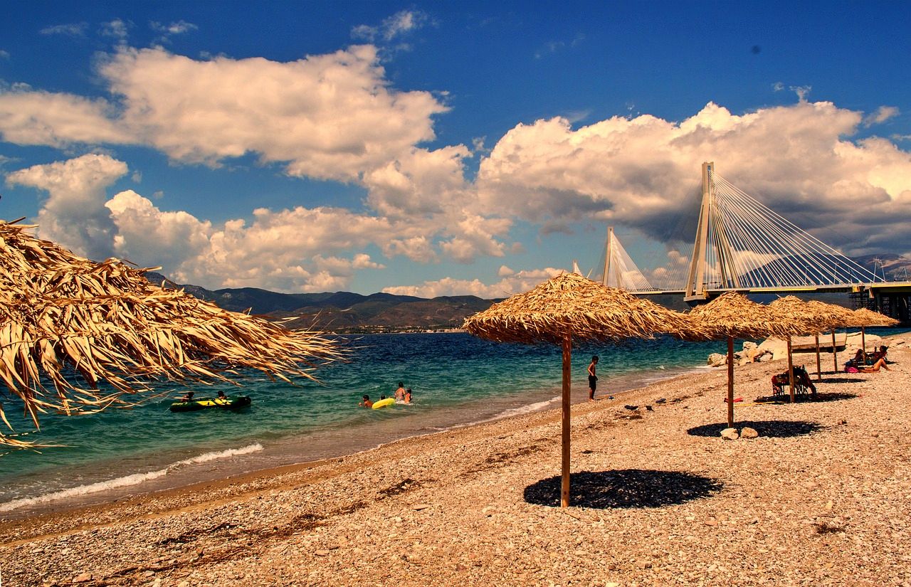 Greek beaches must have 70 percent less sunbeds