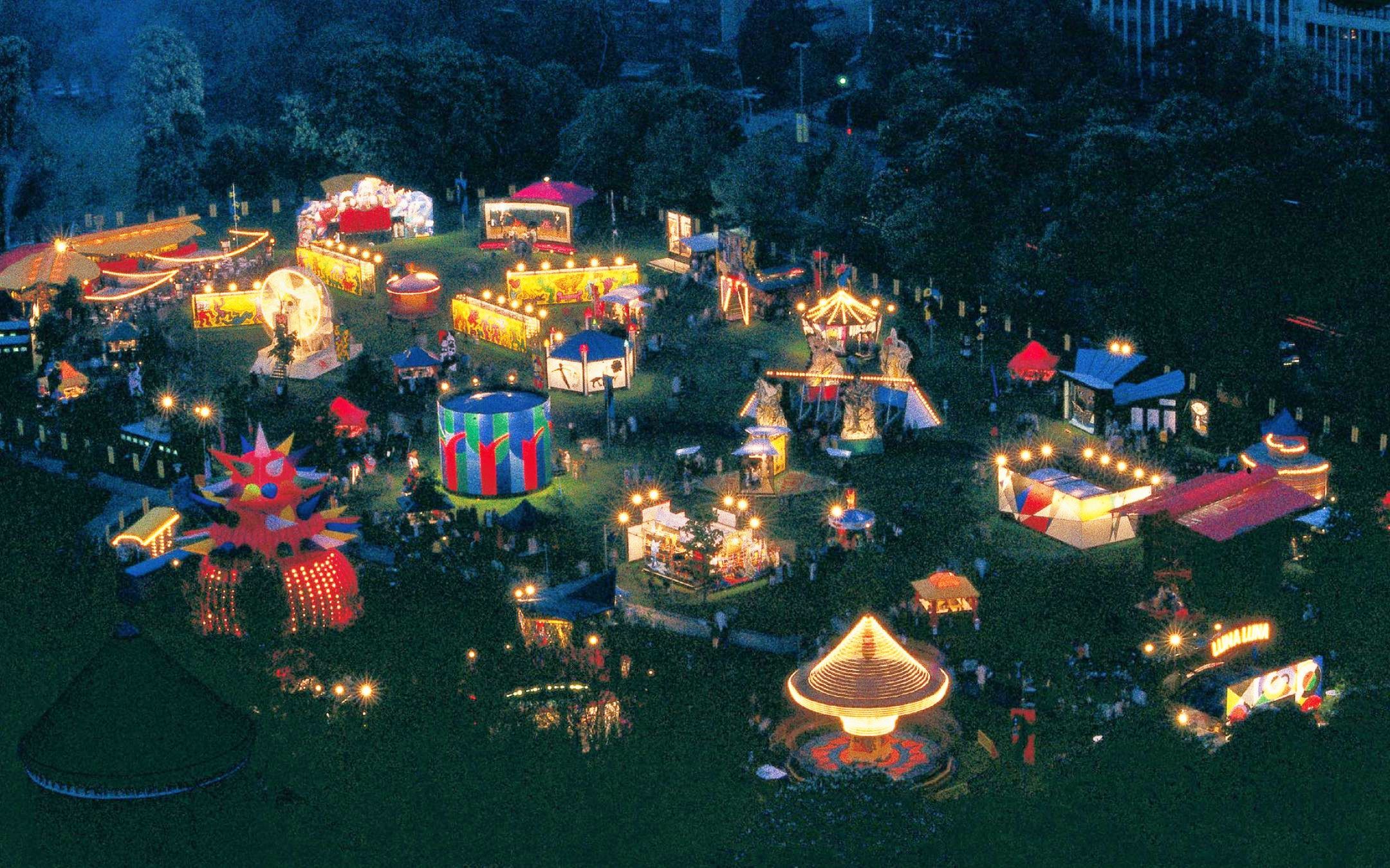Luna Luna was the first art amusement park in Hamburg, Germany