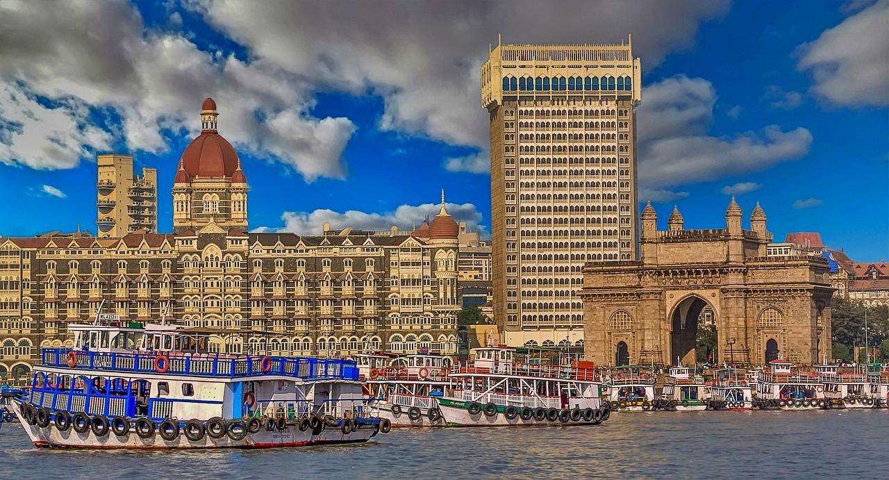 Visiting Mumbai in India with a visa