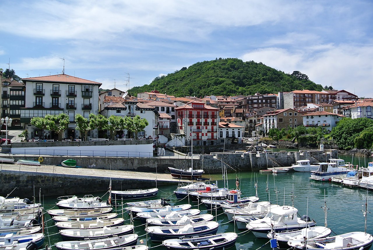 Mundaka port
