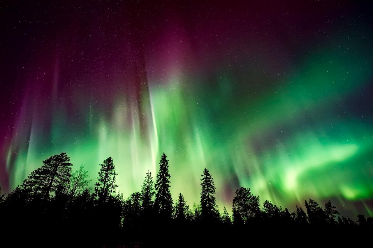 Northern lights (aurora borealis), Iceland