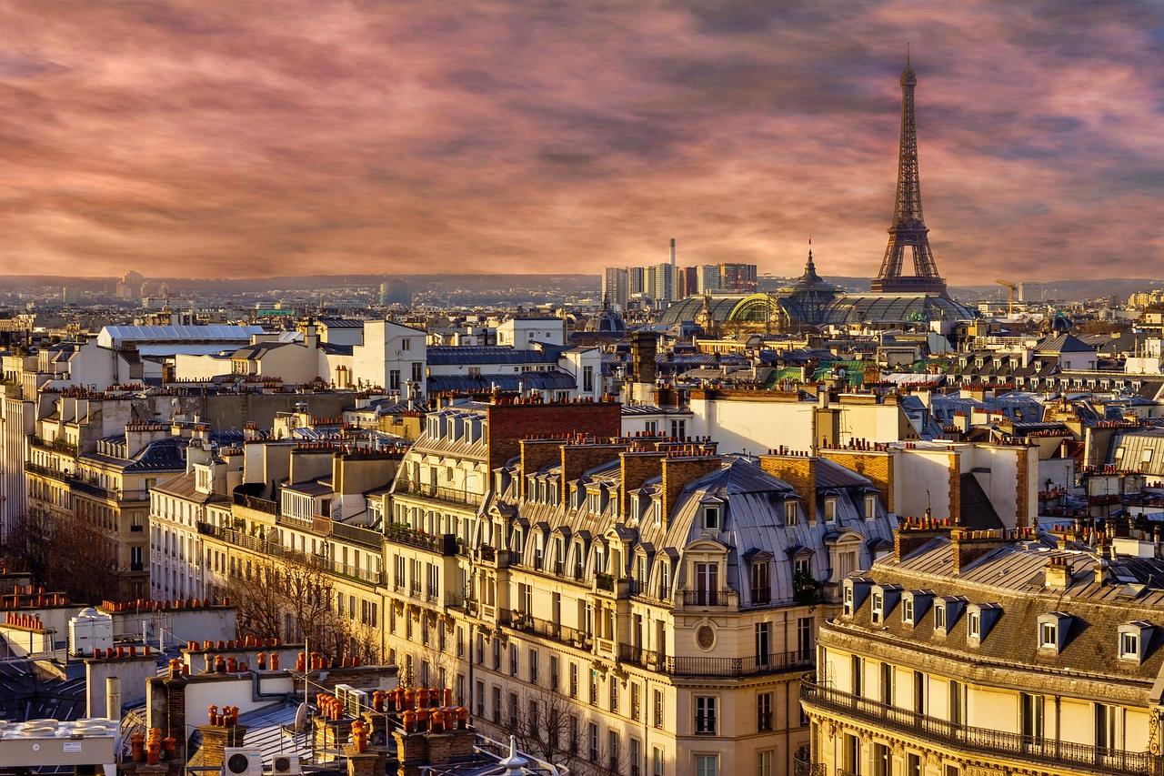 Short-haul flights banned from Paris