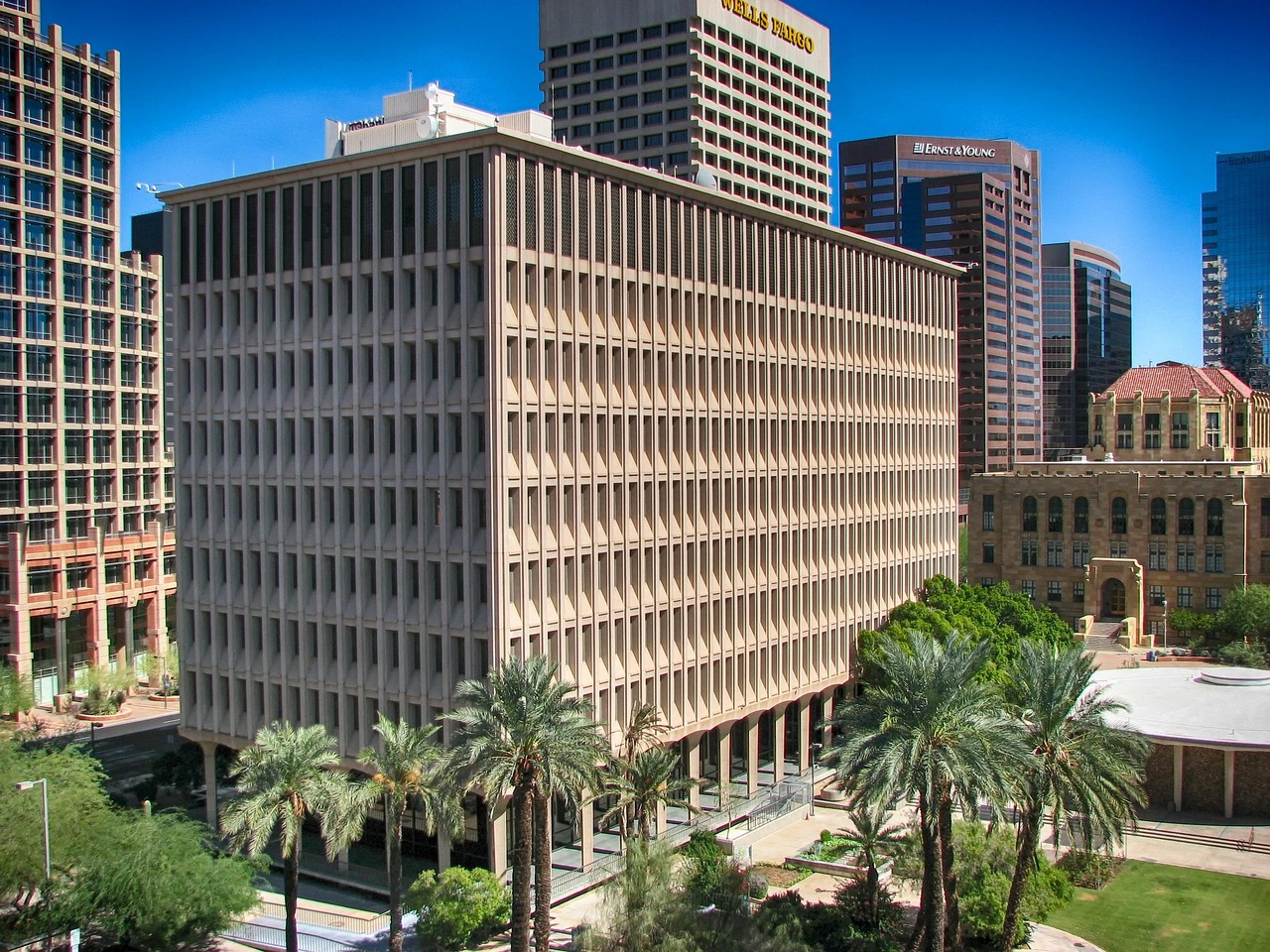 Phoenix Airbnbs compared to long-term rentals