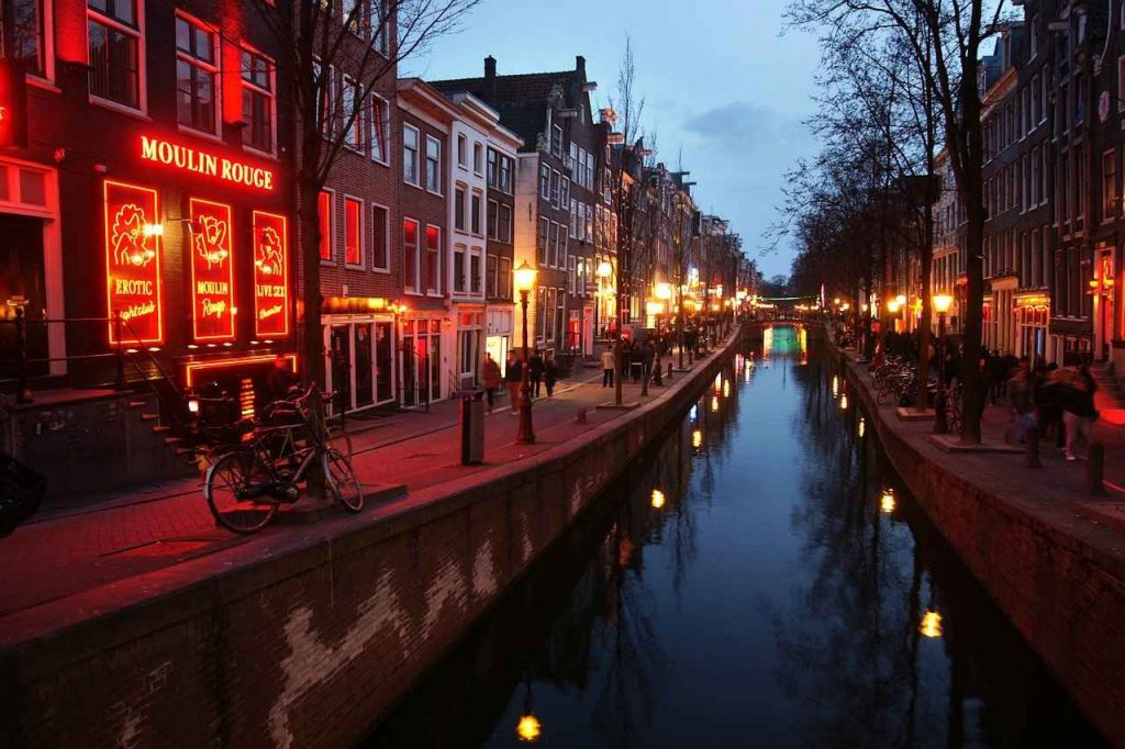 Amsterdam To Move Red Light District To A Purpose-Built Center