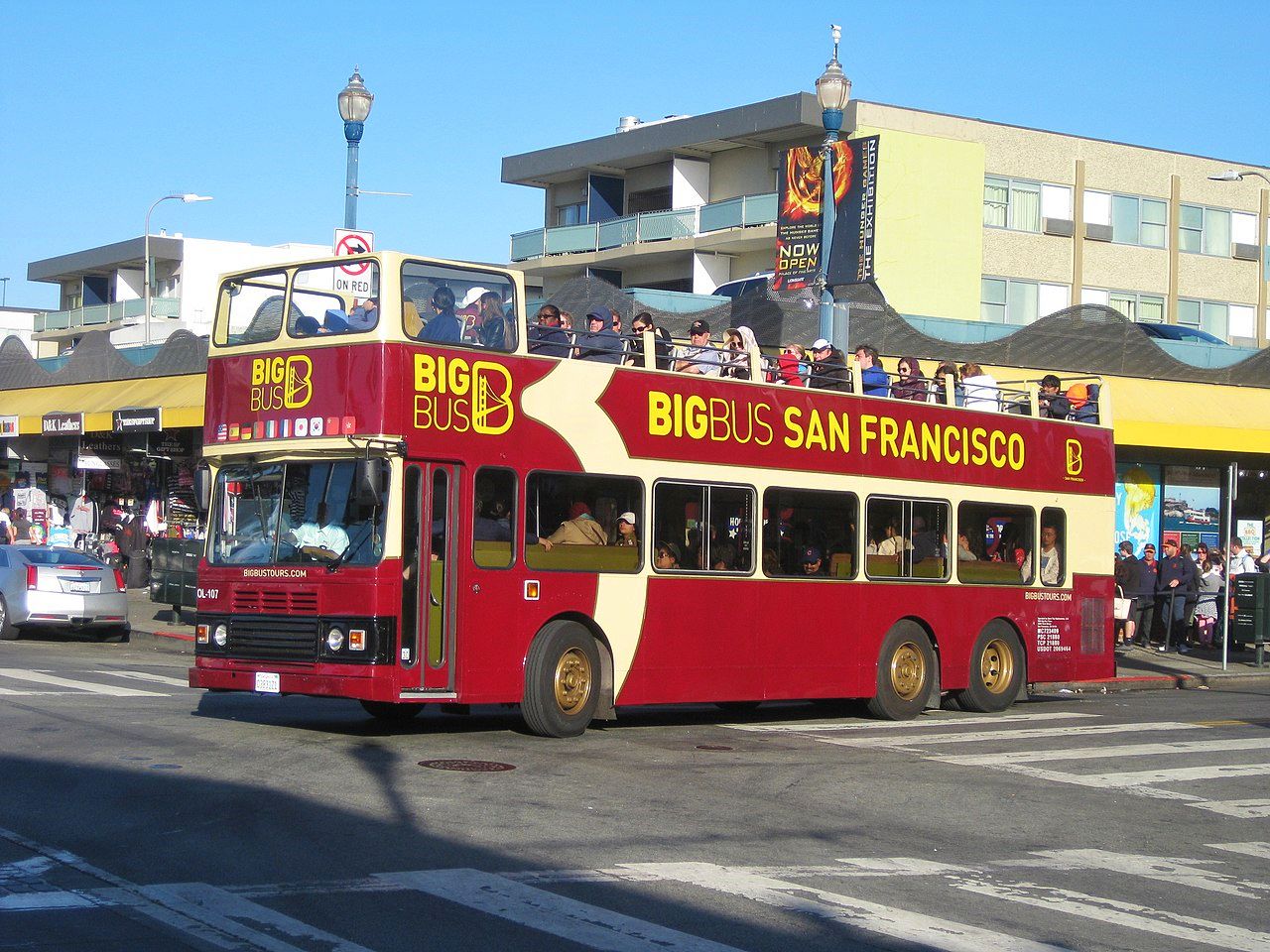 San Francisco tourist bus