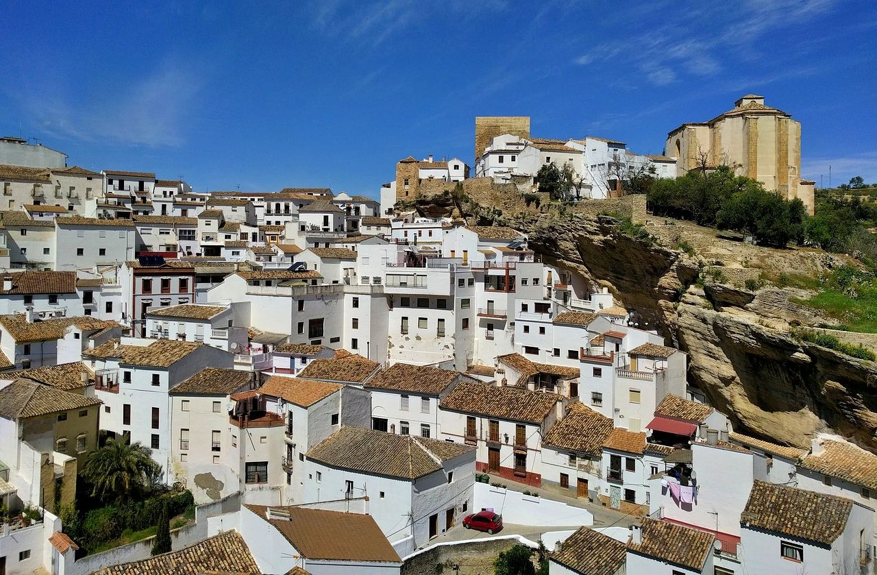 According to National Geographic, Setenil de las Bodegas and Soportújar the most unusual villages in Spain