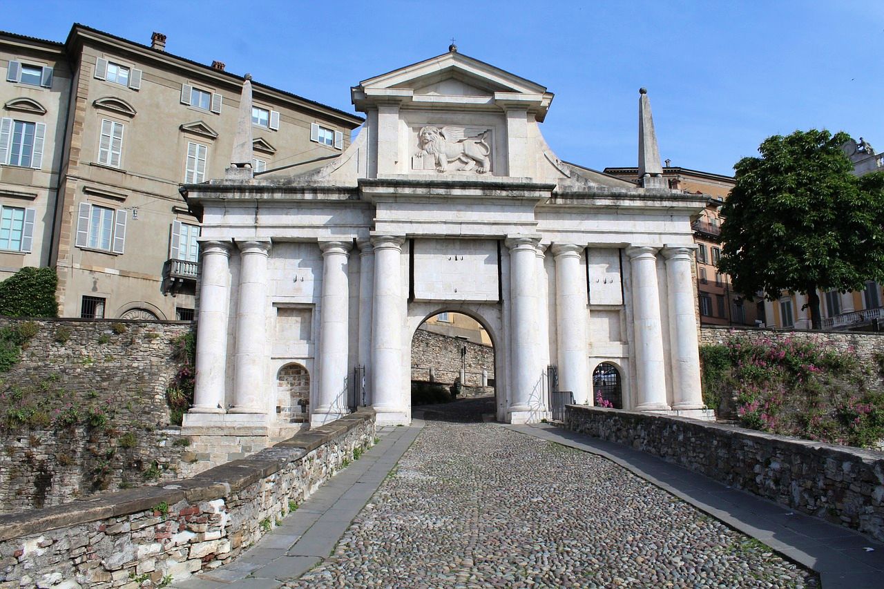 St. James Gate, Bergamo