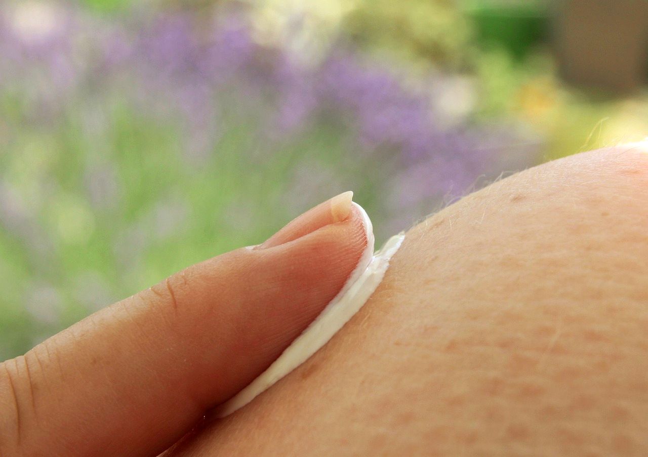 Sunscreen protects the skin from harmful sun rays