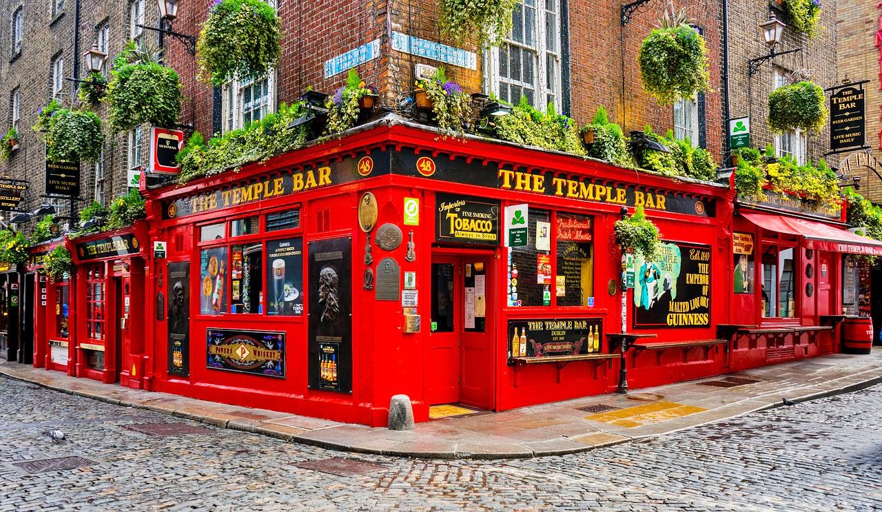 The Temple Bar pub in Dublin, Ireland