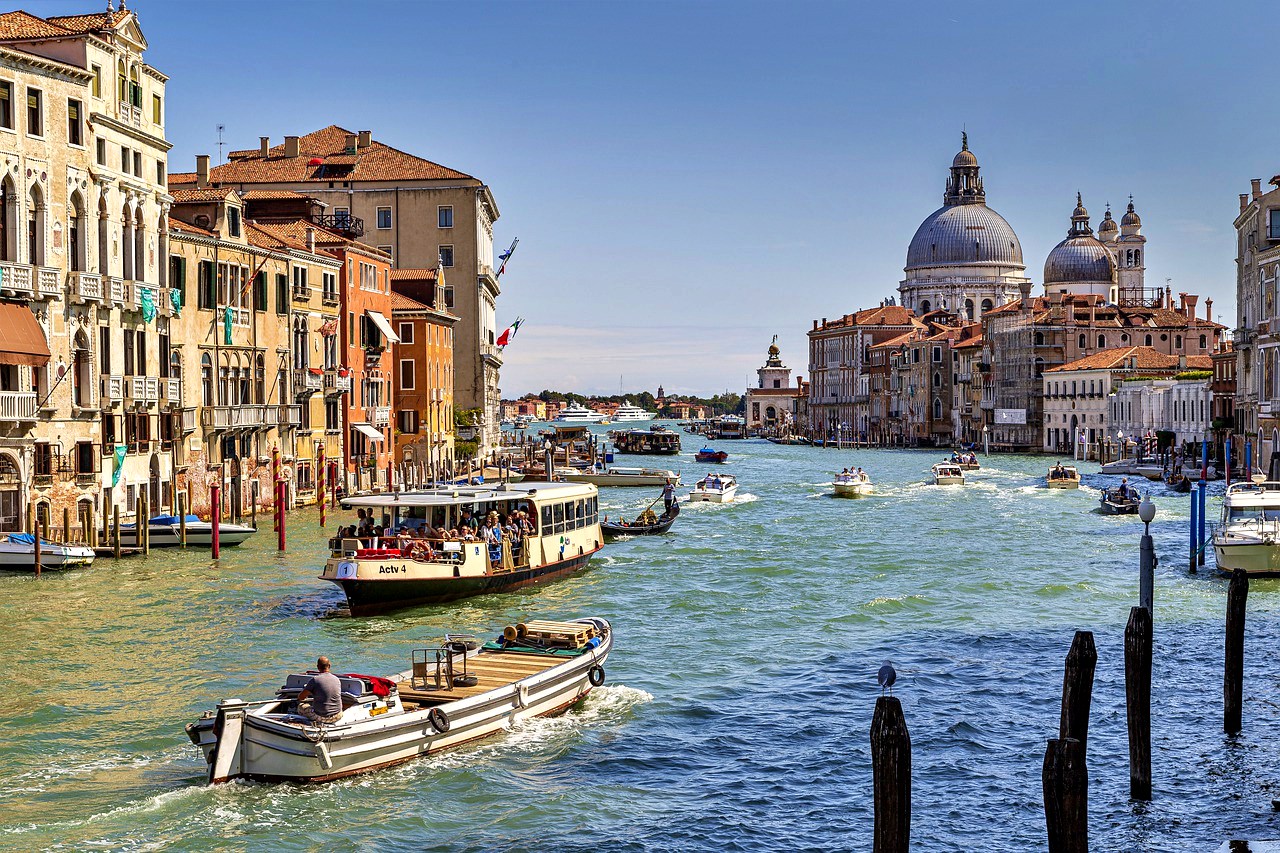 Venice introducing a pre-booking system for travel