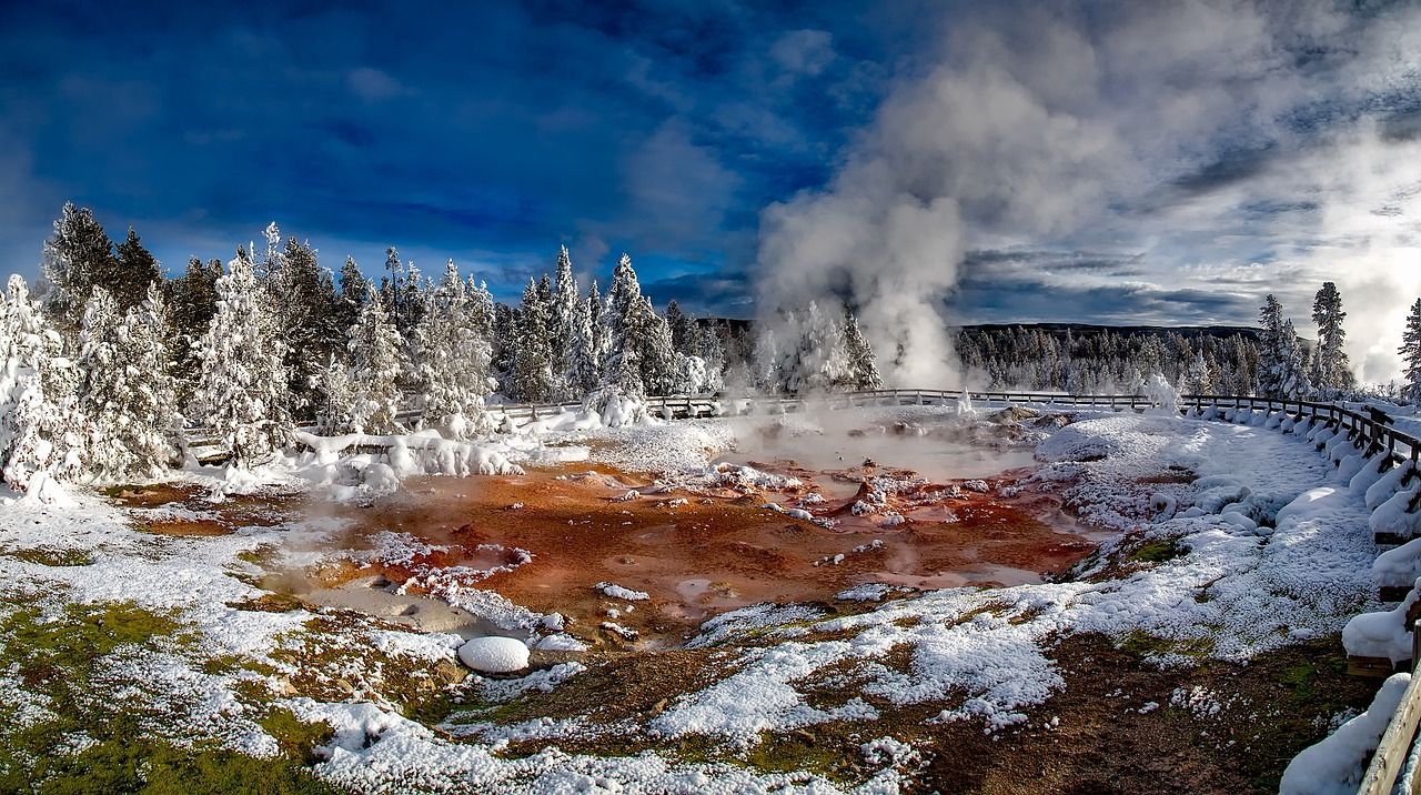 Yellowstone National Park - one of the best US National Parks to visit in winter